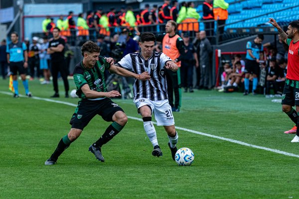 What are the future trends shaping the dynamics of the UK business landscape?